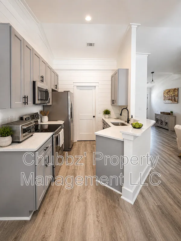 3 bed, 2.0 bath, 1287 sqft, $2,500 — Photo 4