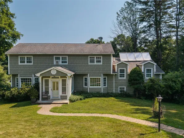 9 Lois Lane, Katonah, NY 10536