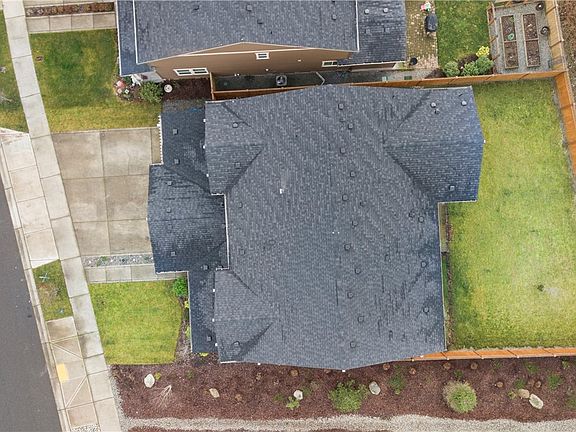 4th image of 14006 Overlook Dr E