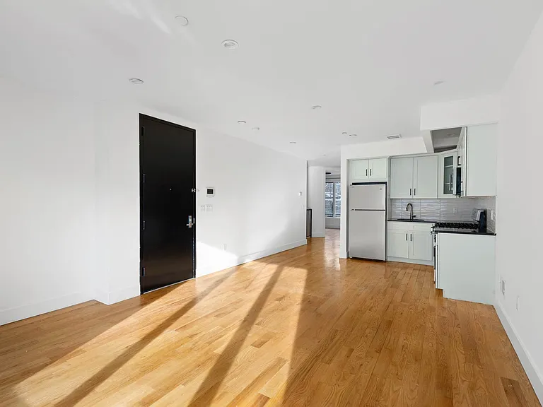 157 Lexington Ave #1 — Photo 7