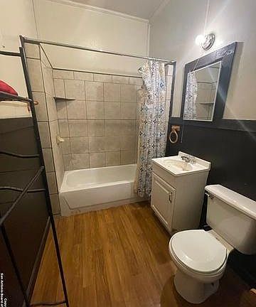 5th image of 816 E Carson St