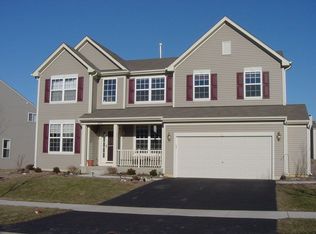 2638 W Autumn Dr, Round Lake, IL 60073