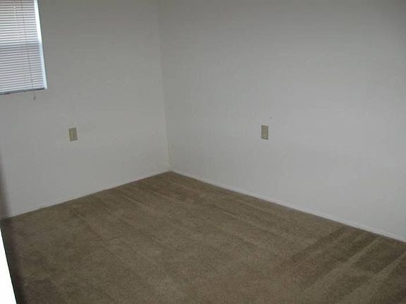 3rd image of 466 Lisa Sq APT 202