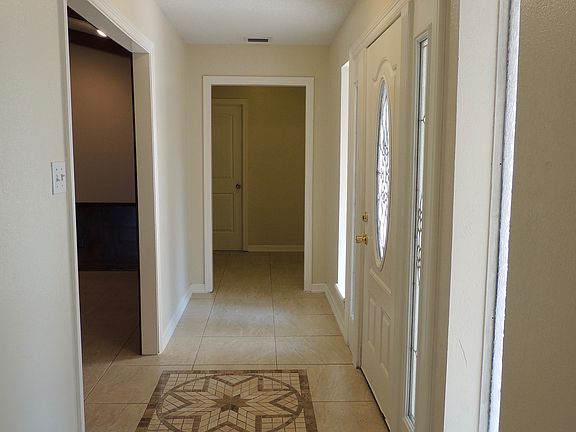 2nd image of 2520 Harvey Dr