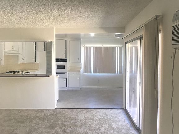 5th image of 2463 Montrose Ave APT 8