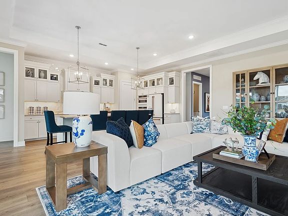 Great room near kitchen