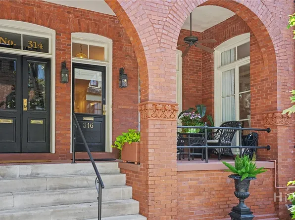 316 E Charlton Street, Savannah, GA 31401