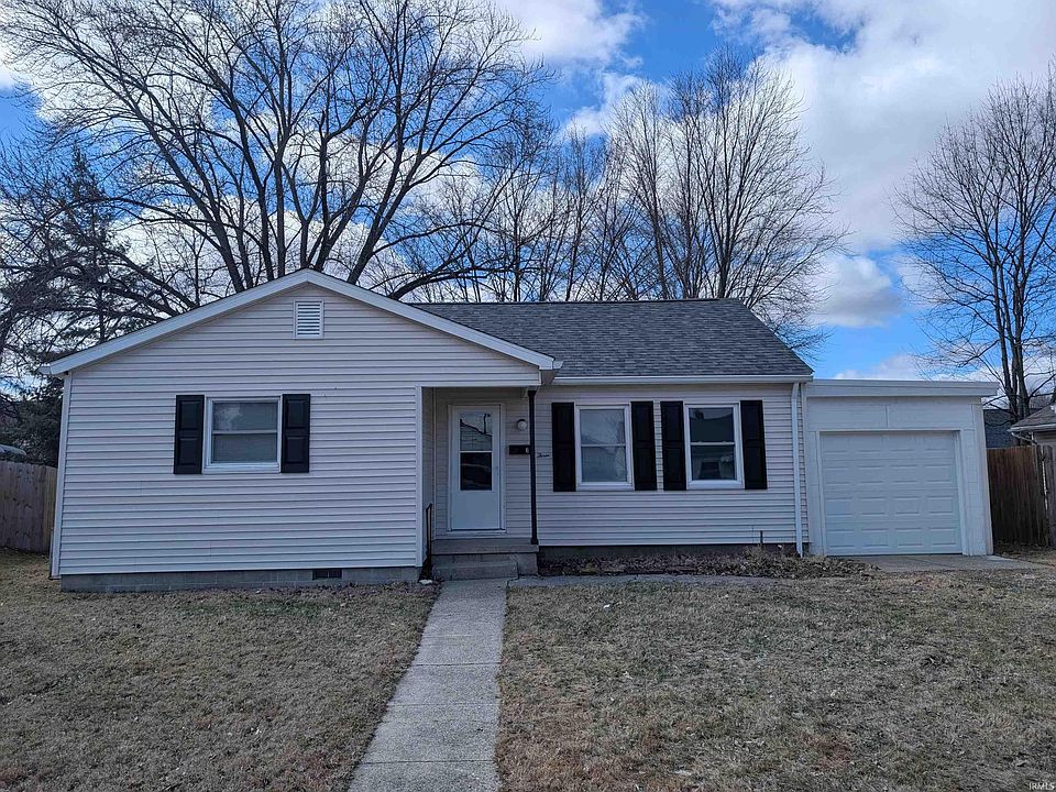 1st image of 3 Maple Ct