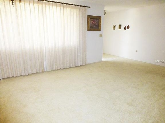 5th image of 1401 Hacienda Dr