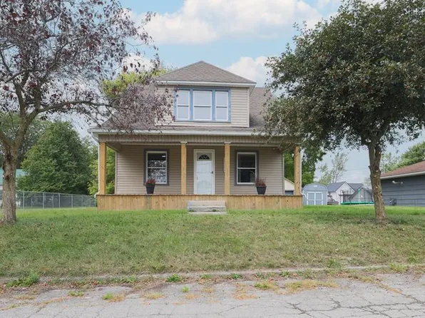 22 Seneca St, Attica, OH 44807