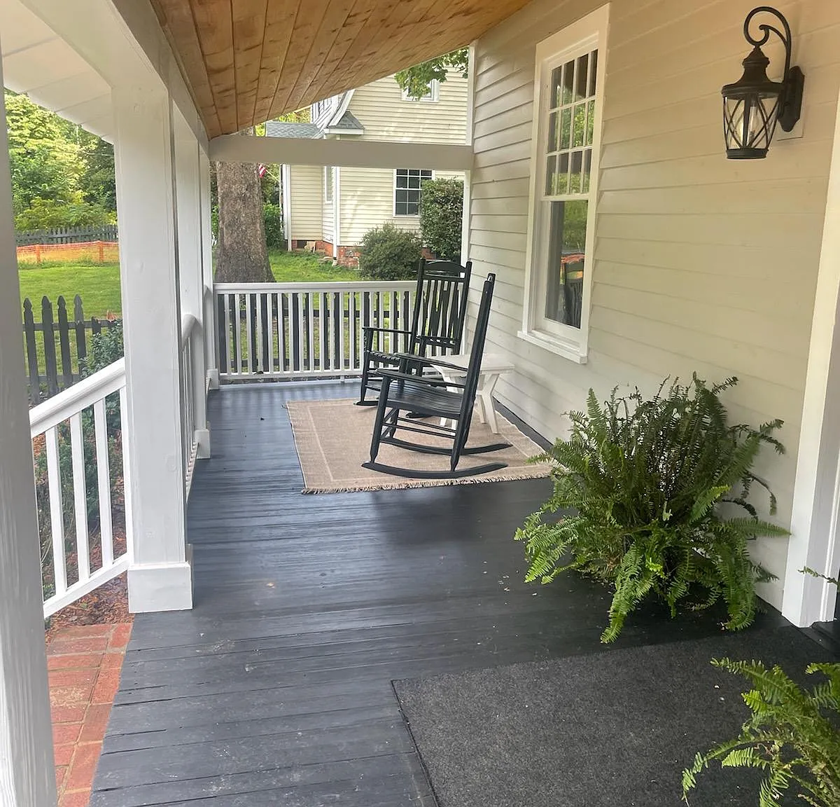 2 bed, 1.5 bath, 1400 sqft, $2,500 — Photo 2