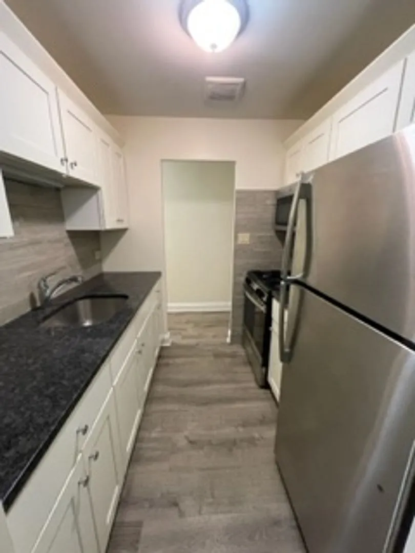 Live the Lakefront Dream at North Shore Apartments — Photo 1
