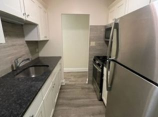 Live the Lakefront Dream at North Shore Apartments, Chicago, IL 60626