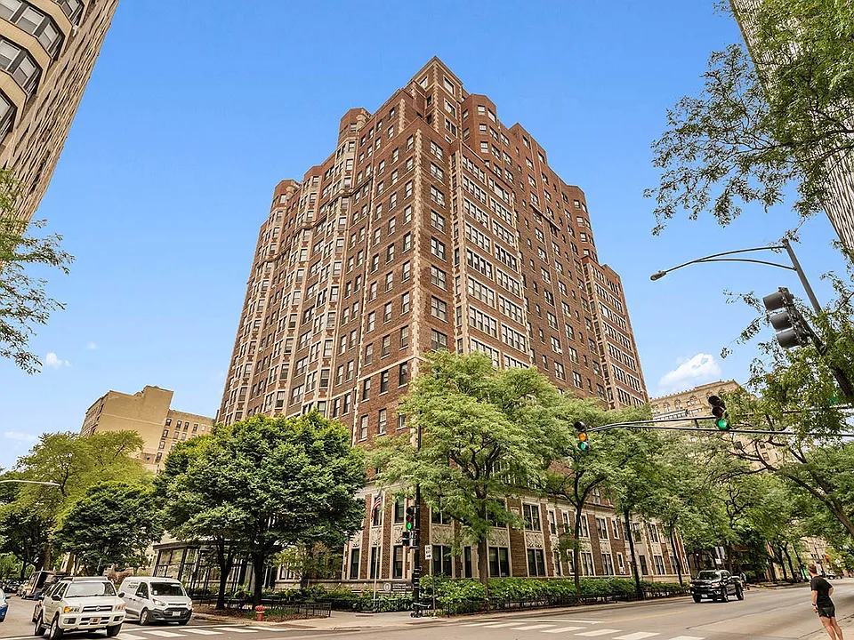 3000 N Sheridan