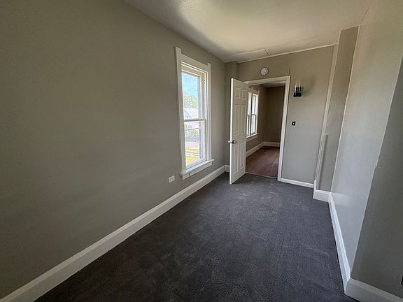3rd image of 2325 N Erie St
