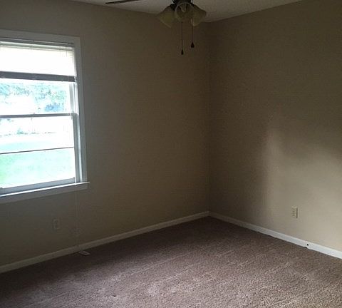 4th image of 333 Hightower Dr