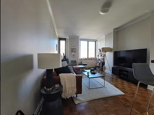 Rented by ONE Manhattan Real Estate | media 5