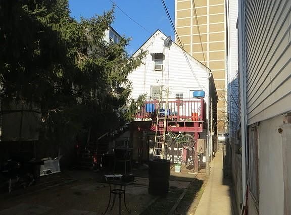 3rd image of 3023 W 21st Pl #Home