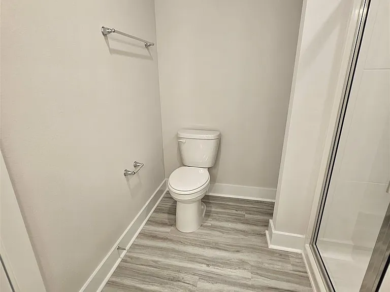 9433 Nature Creek Ln — Photo 29