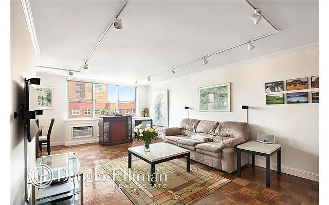 Sold by Douglas Elliman | media 15