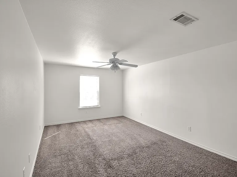 1102 Parkway Trl — Photo 12