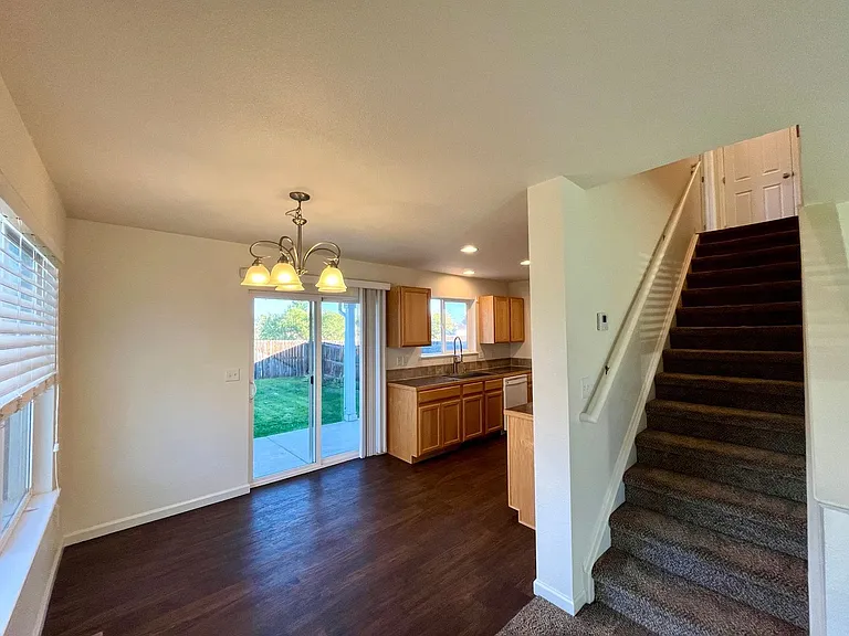 3115 Swan Point Dr — Photo 6