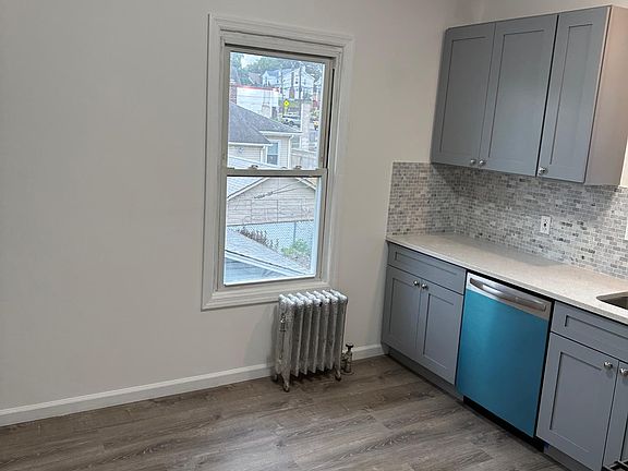 5th image of 15 Agnes St Floor 2