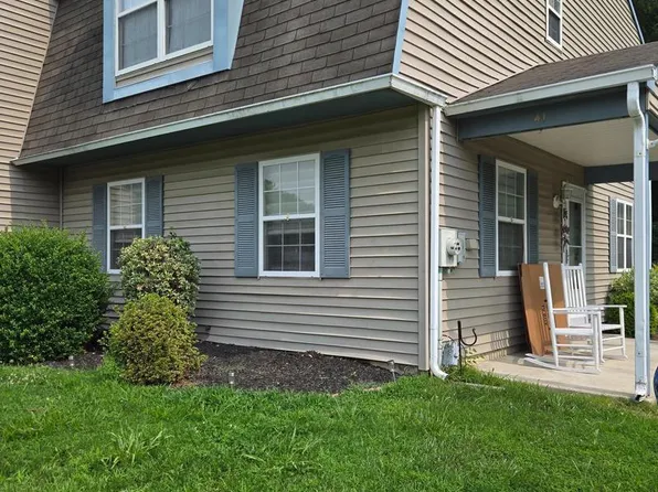 41 Fostertown Ln, Mullica Hill, NJ 08062