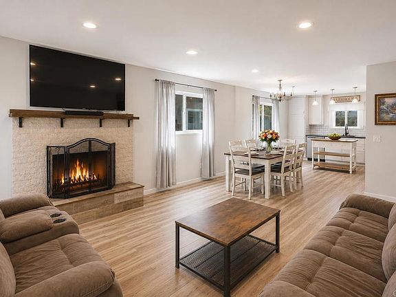 3rd image of 622 G St