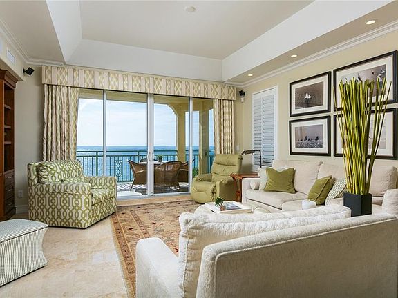 3rd image of 4121 Ocean Dr APT 401