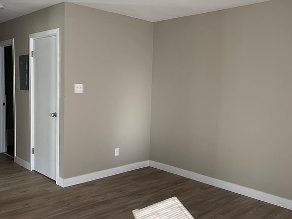 3rd image of 1 Leverette Ln #2