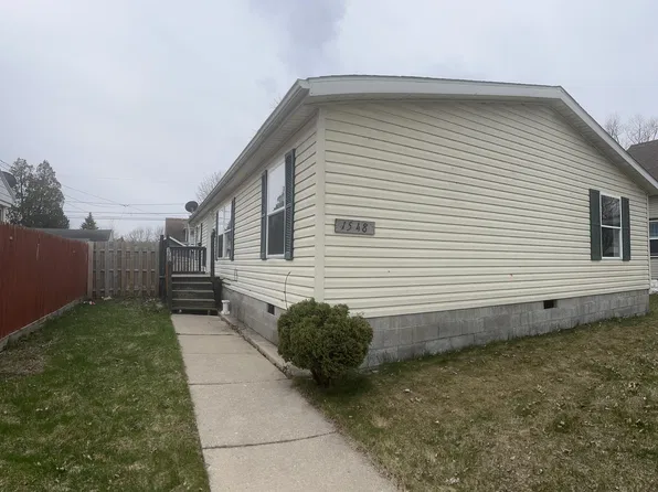 1548 Cedar St, Green Bay, WI 54302
