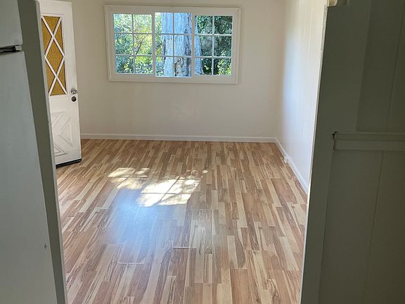2nd image of 292 Cypress Dr APT A