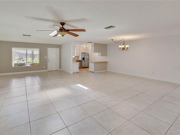 3rd image of 10305 Lazy Lake Dr