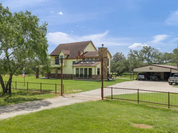 11970 Sulphur Springs Rd, Adkins, TX 78101
