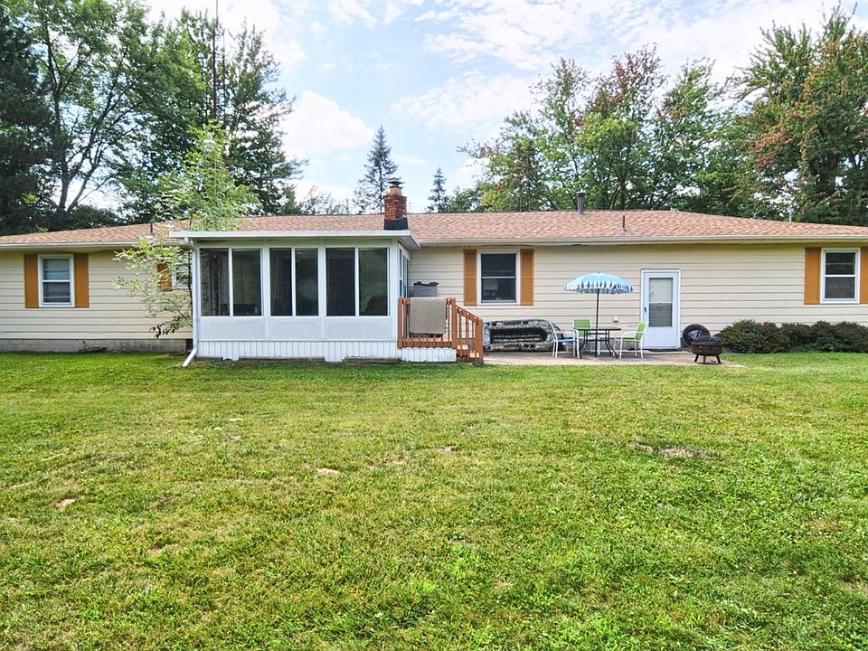 3010 Ponemah Dr, Fenton, MI 48430 Zillow