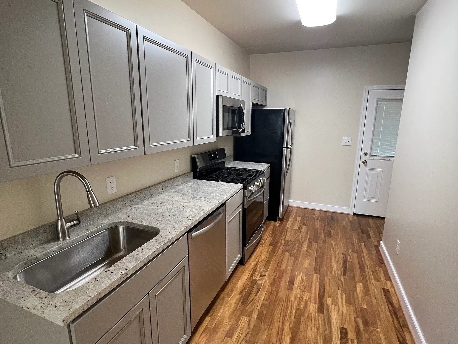 1 bed, 630 sqft, $1,495 — Photo 2