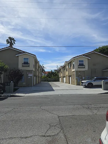 3041A N Adelia Ave Photo 1