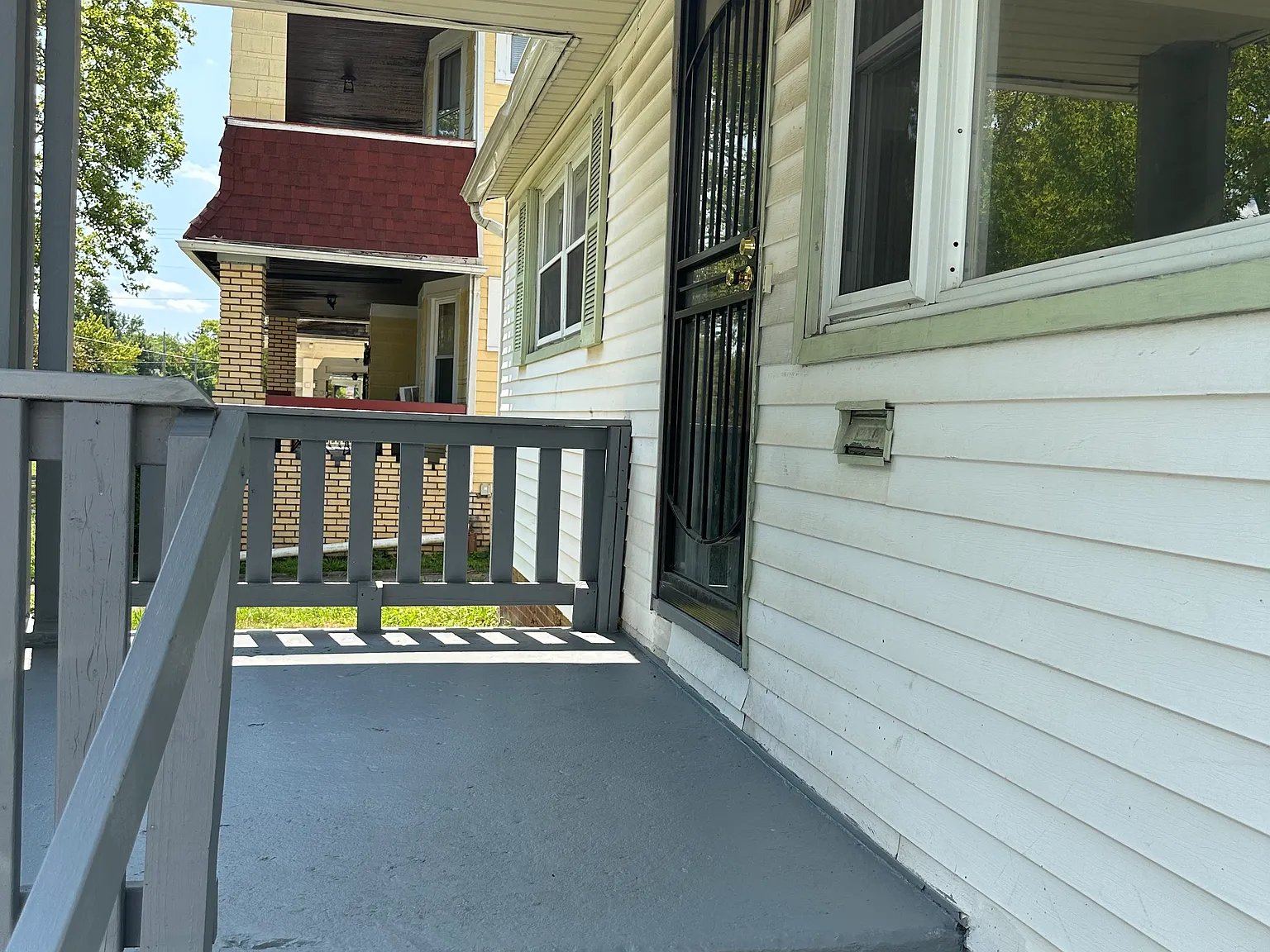 4 bed, 1900 sqft, $1,710 — Photo 2