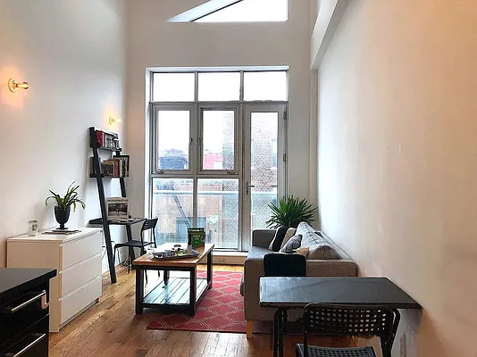 Rented by Compass | media 9