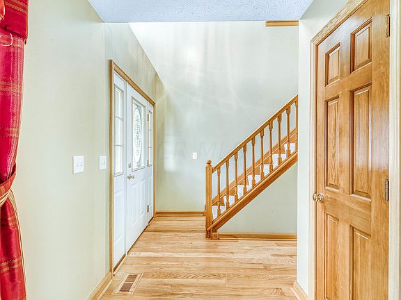 5th image of 8825 Taylor Woods Dr