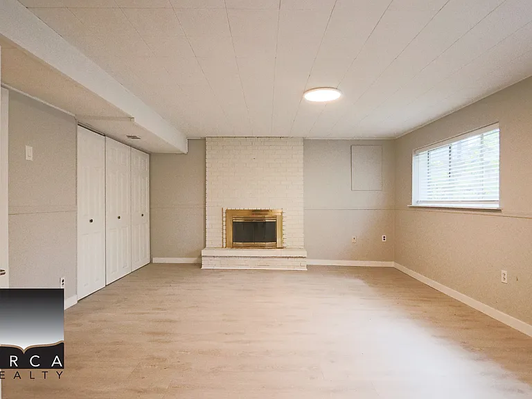 10291 Caithcart Rd — Photo 17