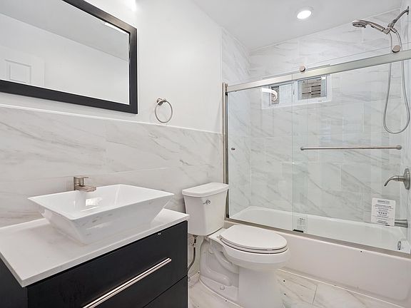 5th image of 26 Olean Ave Floor 1