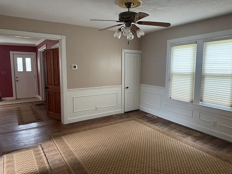 6917 Daisy Ave — Photo 5