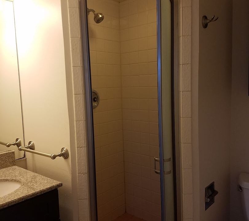 1st image of 10 Norman St APT 306