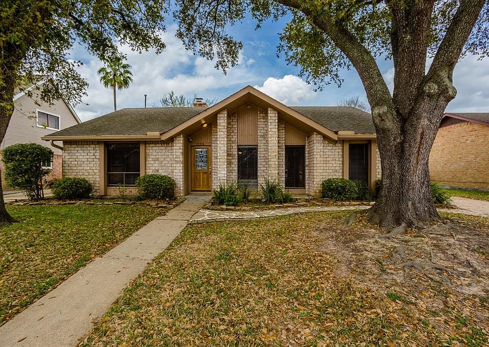 1st image of 21318 Park Willow Dr