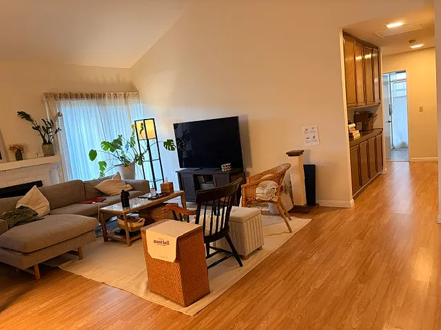 3 bed, 1521 sqft, $3,500 — Photo 4