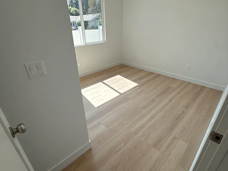 22657 Valerio St #22659 — Photo 17