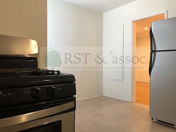 2nd image of 461 N Gardner St