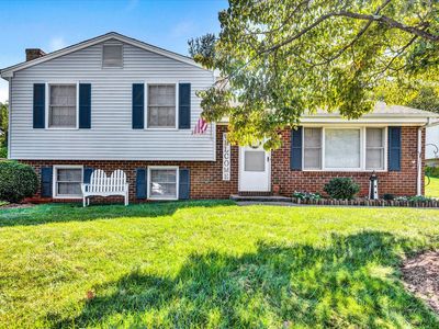 4612 Long Acre Dr NE, Roanoke, VA, 24019